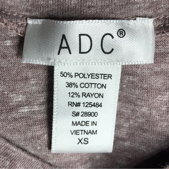 ADC Light Heather Burgundy Crop Short Sleeve T-Shirt Size XSmall Juniors - Picture 5 of 5